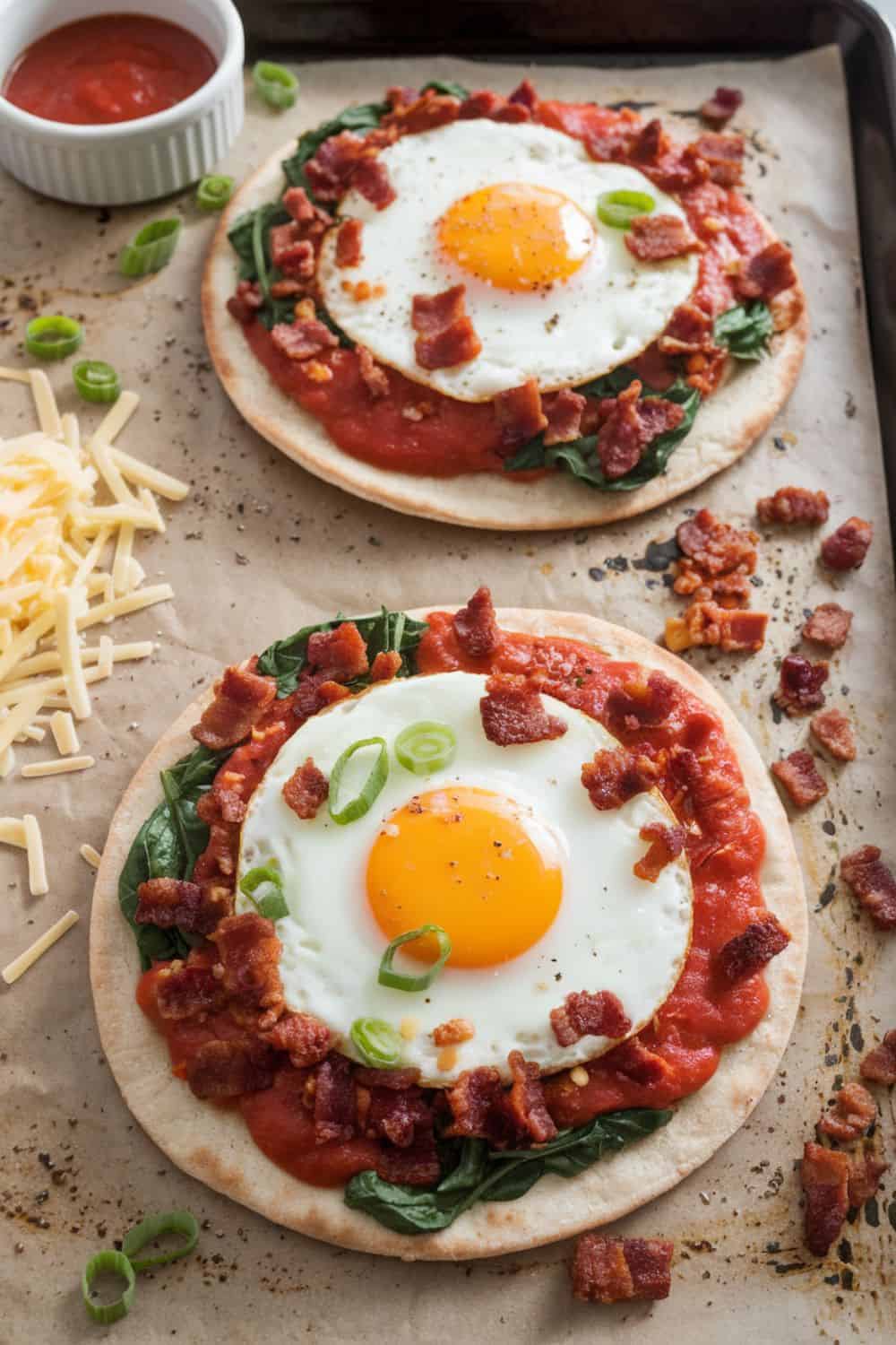 Baking sheet Breakfast Pizza with Pita Bread