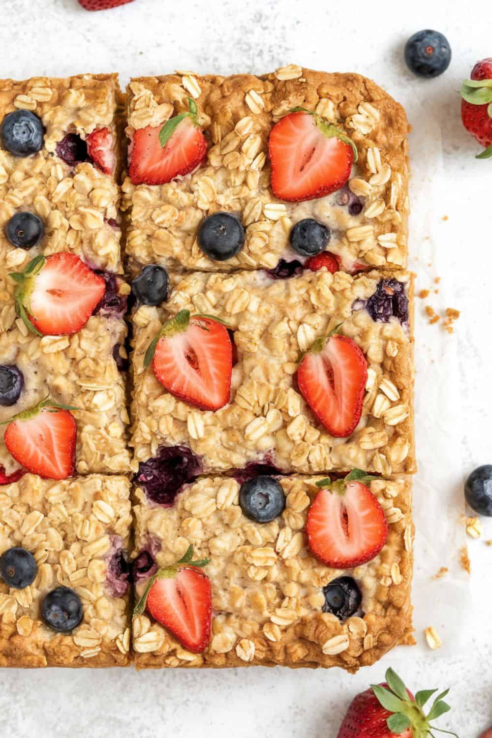 baked oatmeal squares with fruits