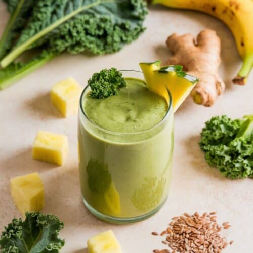 freshly-made-Green Smoothie with Kale and Pineapple