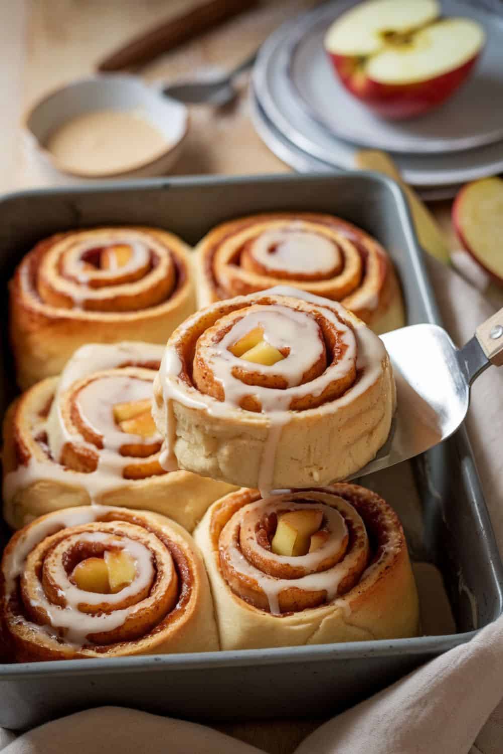 baking tray with apple cinnamon rolls