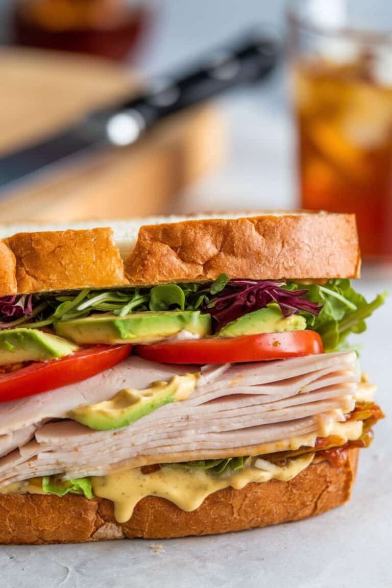 close-up-of-Turkey and Avocado Sandwich